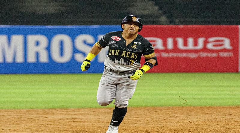 Wilfredo Tovar se incorpora a Leones con metas definidas para la temporada 2025   